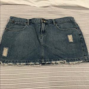 Today is the last day  🎉 Cavaricci denim skirt